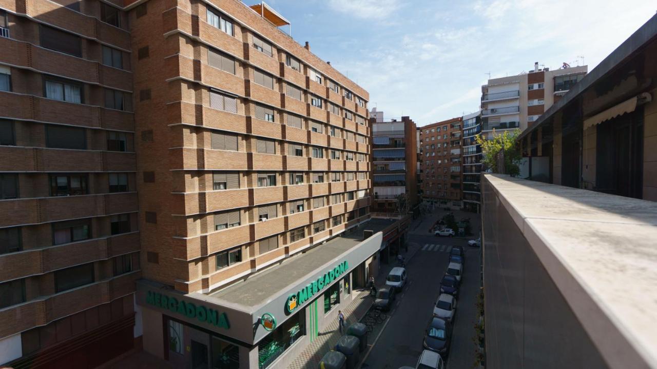 Rentalsevilla Coqueto Apartamento Con Terraza Privada Exterior photo