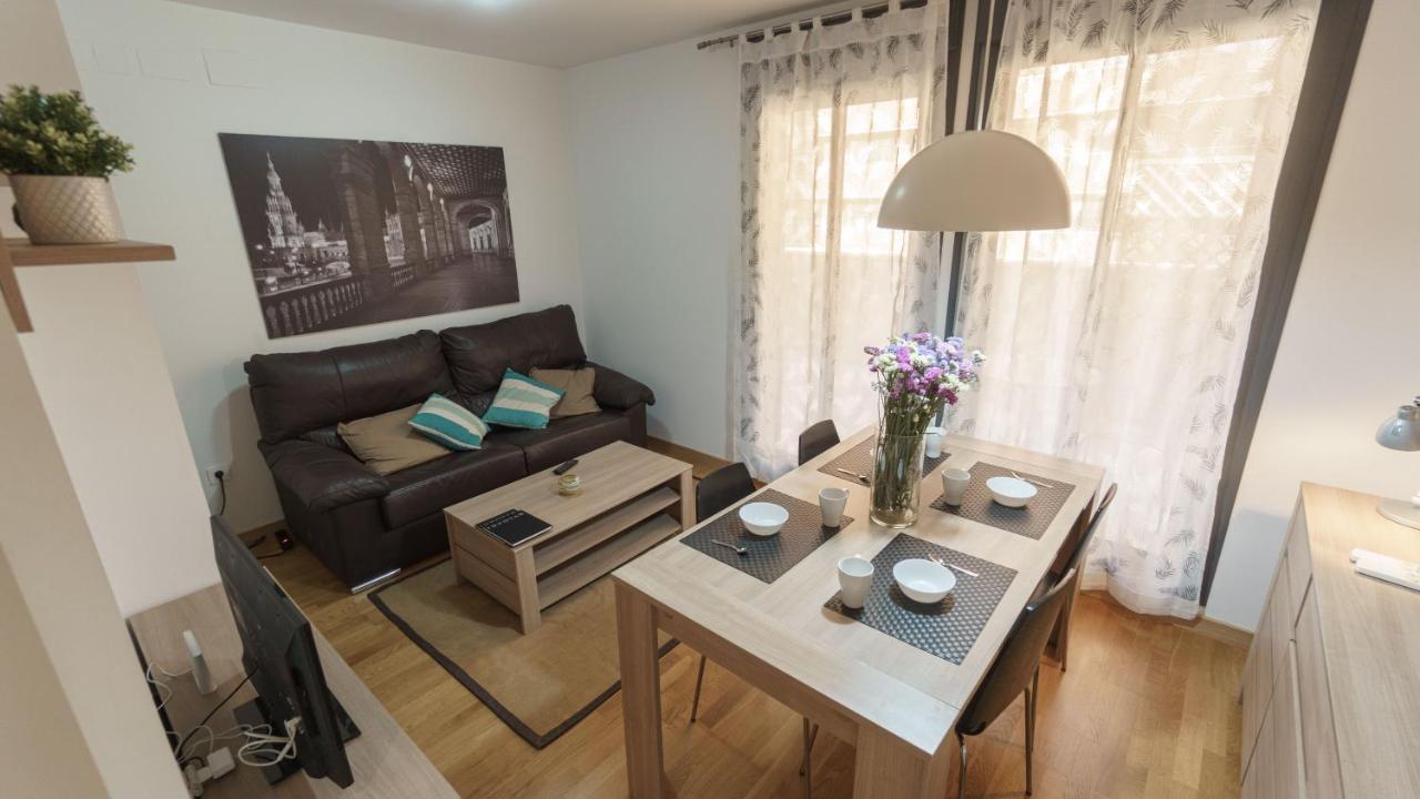 Rentalsevilla Coqueto Apartamento Con Terraza Privada Exterior photo
