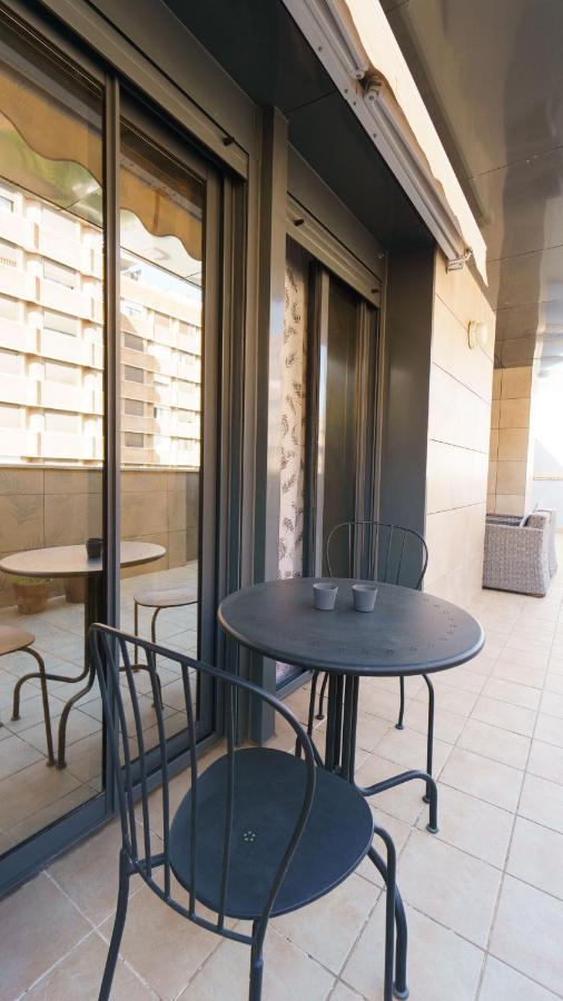 Rentalsevilla Coqueto Apartamento Con Terraza Privada Exterior photo